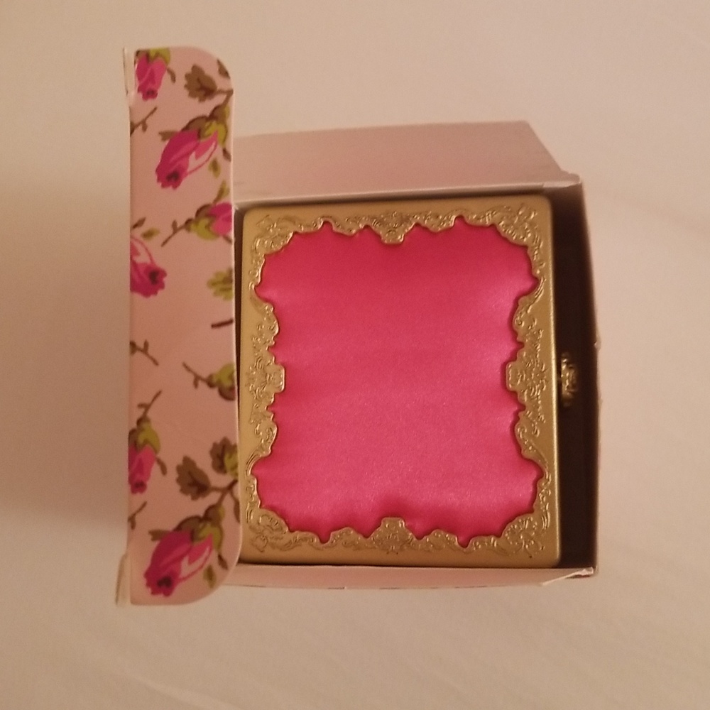 💝Betsey Johnson Tassel Watch w/ Leopard Print Band - Picture 9 of 11
